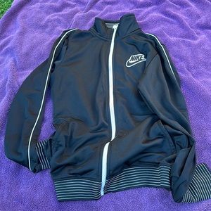 Women’s zip up Nike jacket